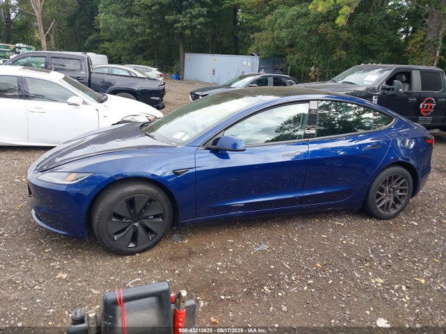 Tesla 2024 2024 5YJ3E1EA2RF747815 Image 14