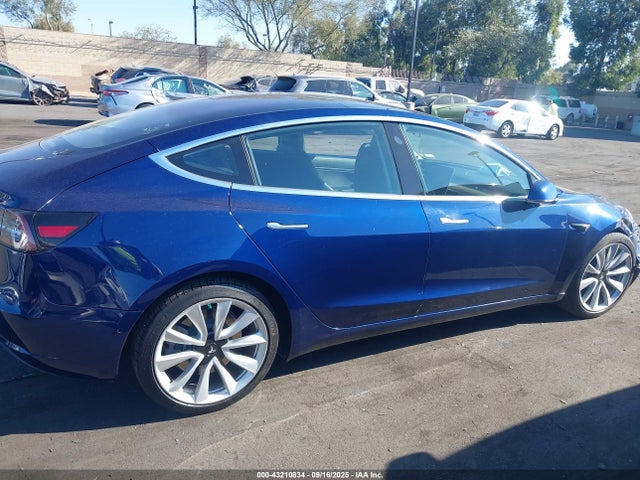 5YJ3E1EA1JF053010 Tesla MODEL 3