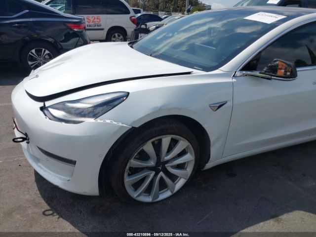 2019 TESLA MODEL 3 5YJ3E1EA8KF428506 Photo 5