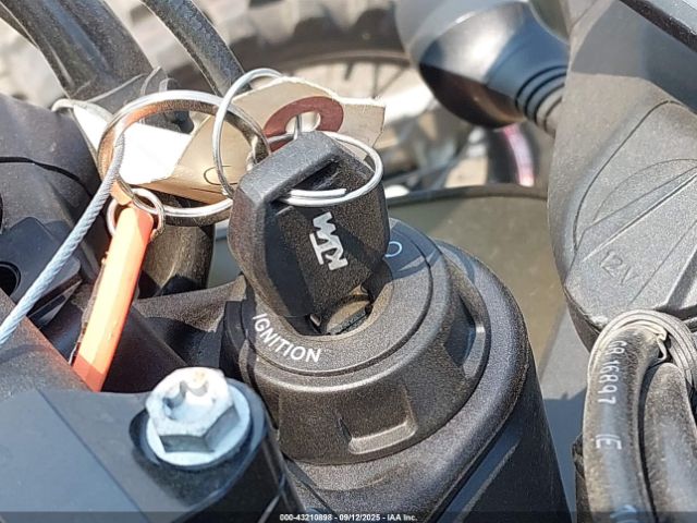 2022 KTM 890 VBKTS6407NM835435 Photo 10