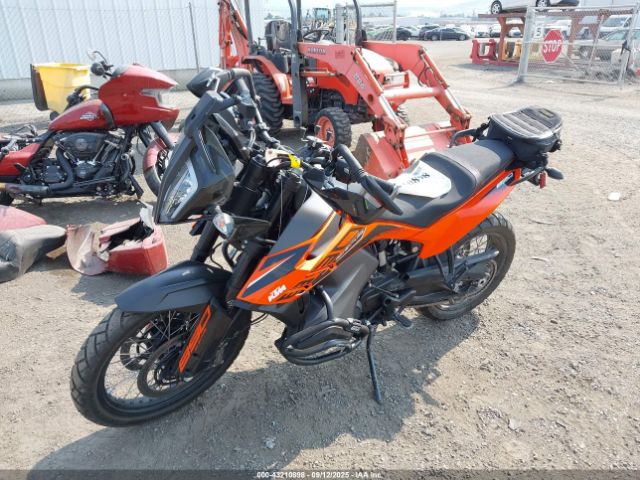2022 KTM 890 VBKTS6407NM835435 Photo 1