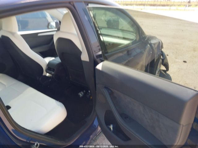 2024 TESLA MODEL Y 7SAYGDEE9RA215613 Photo 7