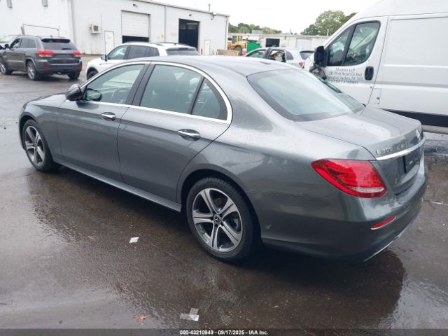 2019 MERCEDES-BENZ E 300 WDDZF4KBXKA524268 Photo 2