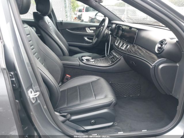 2019 MERCEDES-BENZ E 300 WDDZF4KBXKA524268 Photo 4