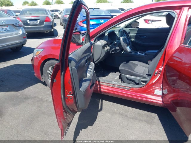 3N1AB8CV4MY201838 Nissan Sentra