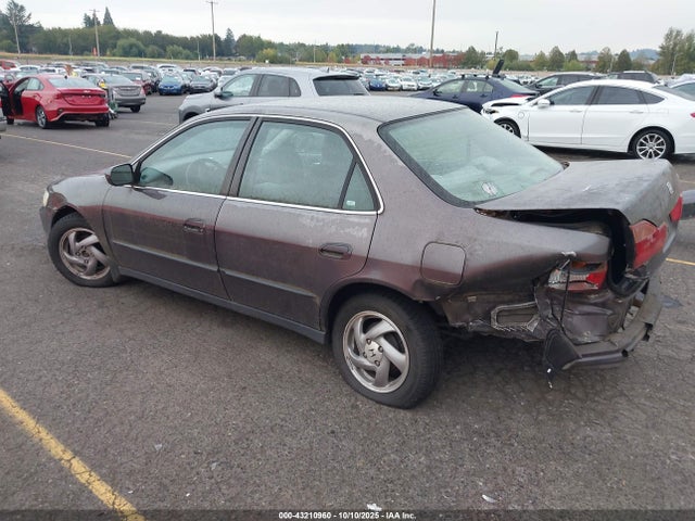 43210960 :رقم المزاد ، 1HGCG5645WA167880 vin ، 1998 Honda Accord Lx مزاد بيع