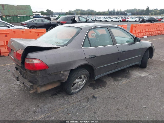 43210960 :رقم المزاد ، 1HGCG5645WA167880 vin ، 1998 Honda Accord Lx مزاد بيع