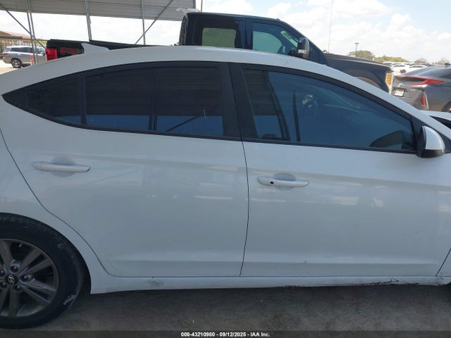 5NPD84LF0JH300269 Hyundai Elantra Value Edition