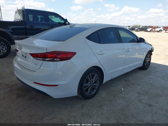 5NPD84LF0JH300269 Hyundai Elantra Value Edition