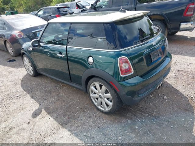 2010 MINI COOPER S WMWMF7C5XATX42841 Photo 2