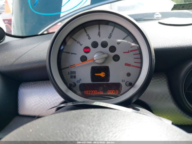 2010 MINI COOPER S WMWMF7C5XATX42841 Photo 6