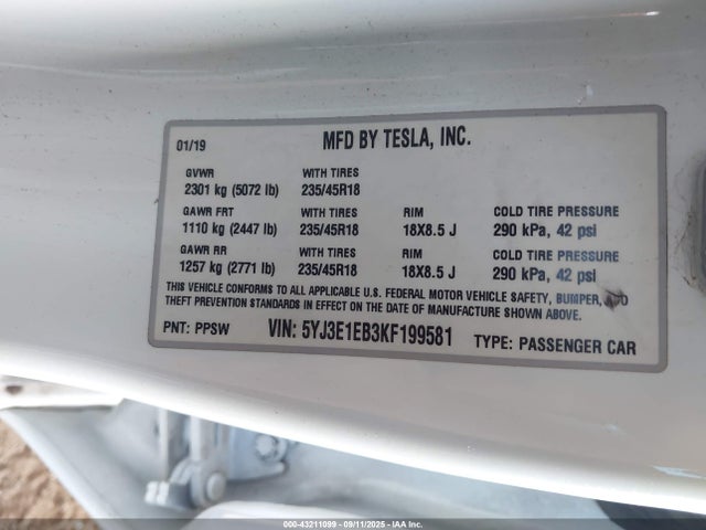 2019 TESLA MODEL 3 5YJ3E1EB3KF199581 Photo 8