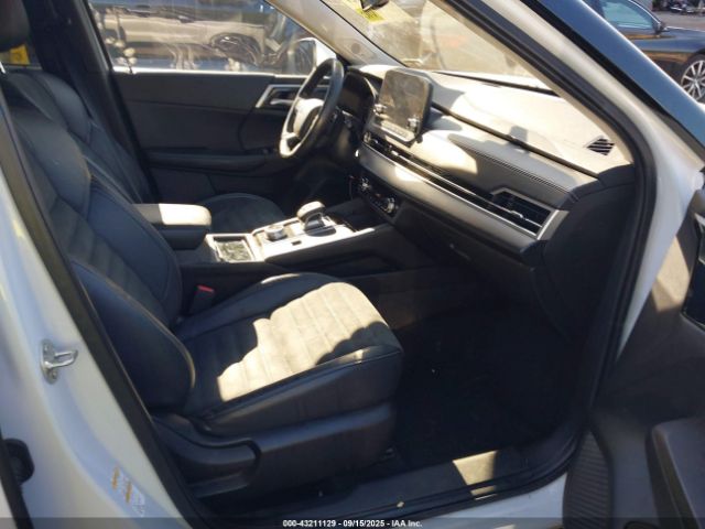 2022 MITSUBISHI OUTLANDER JA4J4UA8XNZ015512 Photo 4