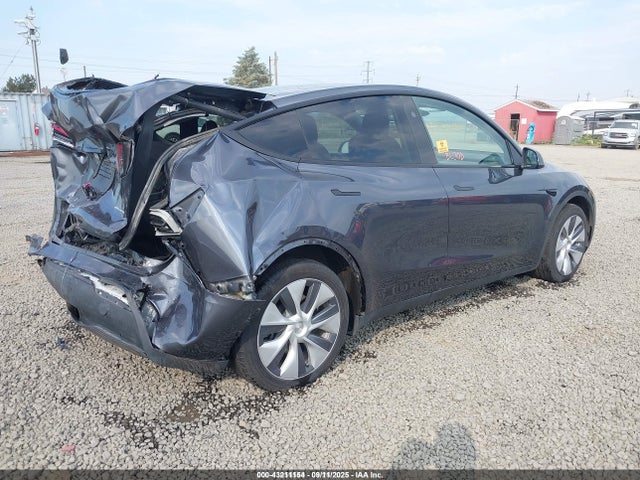 2023 TESLA MODEL Y 7SAYGDEE5PA208753 Photo 3