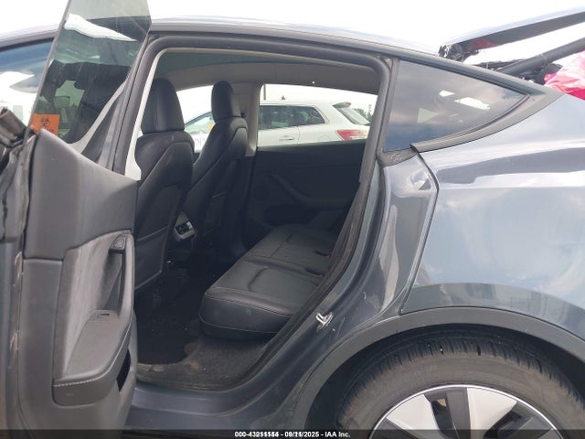 2023 TESLA MODEL Y 7SAYGDEE5PA208753 Photo 7