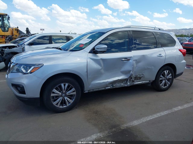 5N1DR2MMXJC611696 Nissan Pathfinder
