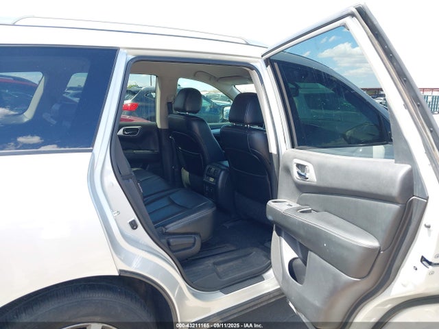 5N1DR2MMXJC611696 Nissan Pathfinder