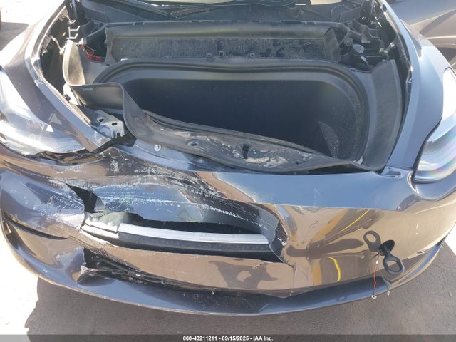 7SAYGDEE6PF606184 Tesla Model Y