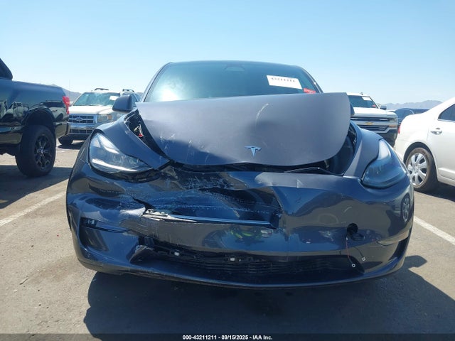 7SAYGDEE6PF606184 Tesla Model Y