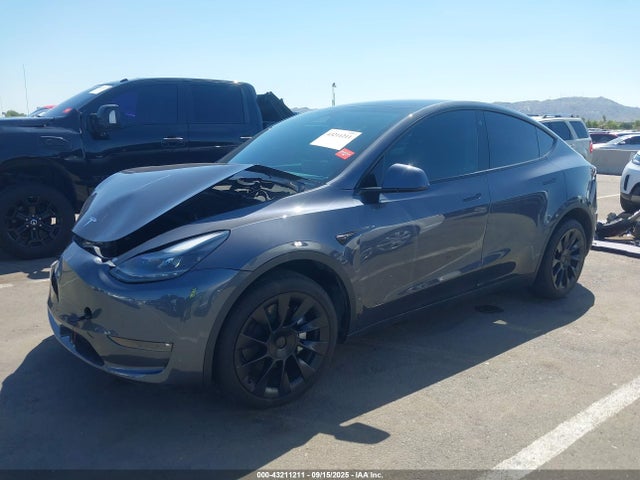 7SAYGDEE6PF606184 Tesla Model Y
