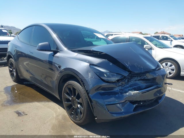 7SAYGDEE6PF606184 Tesla Model Y