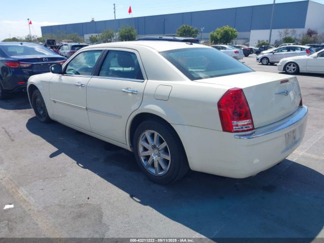 2009 CHRYSLER 300C 2C3KA63T49H572541 Photo 2