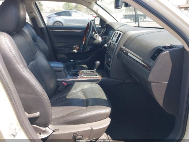 2009 CHRYSLER 300C 2C3KA63T49H572541 Photo 4