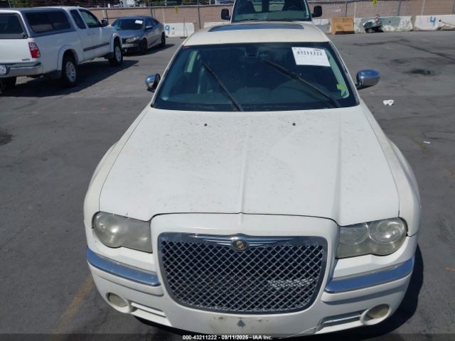 2009 CHRYSLER 300C 2C3KA63T49H572541 Photo 5