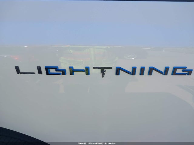 1FTVW1EL6NWG00667 Ford 2022
