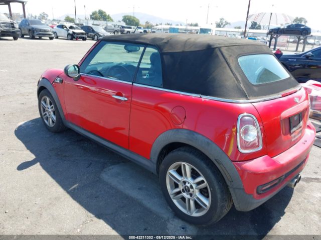 2014 MINI CONVERTIBLE WMWZP3C57ET706932 Photo 2