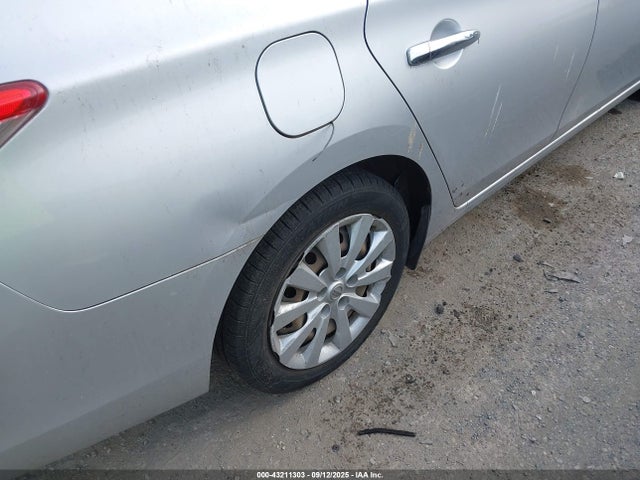 3N1AB7AP5EY219877 Nissan 2014