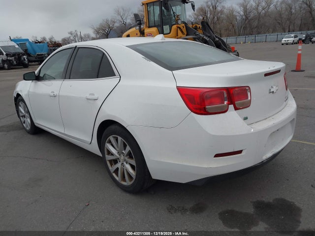 Chevrolet lkw 2014 1G11E5SL0EF287282 Image 3
