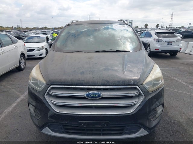 1FMCU0J97HUB04015 Ford 2017