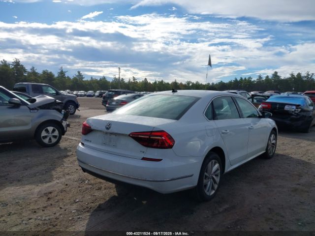 2018 VOLKSWAGEN PASSAT 1VWBA7A33JC015287 Photo 3