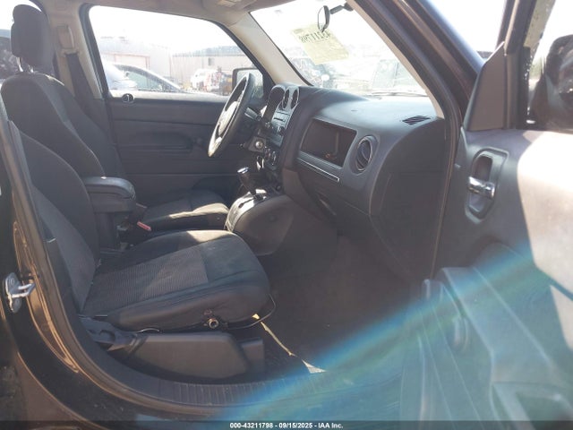 1C4NJRBB7ED776857 Jeep 2014