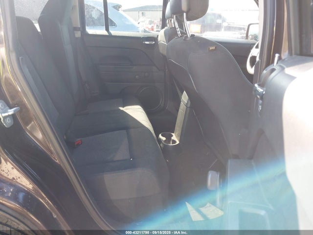 1C4NJRBB7ED776857 Jeep 2014