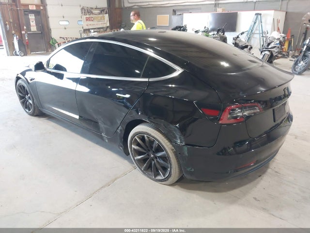 Tesla 2019 2019 5YJ3E1EB3KF210496 Image 3