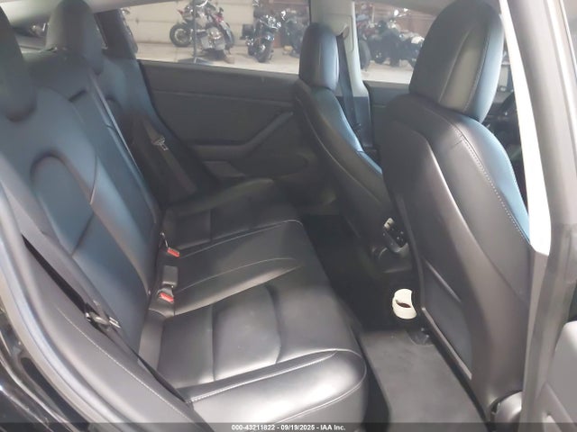 Tesla 2019 2019 5YJ3E1EB3KF210496 Image 8