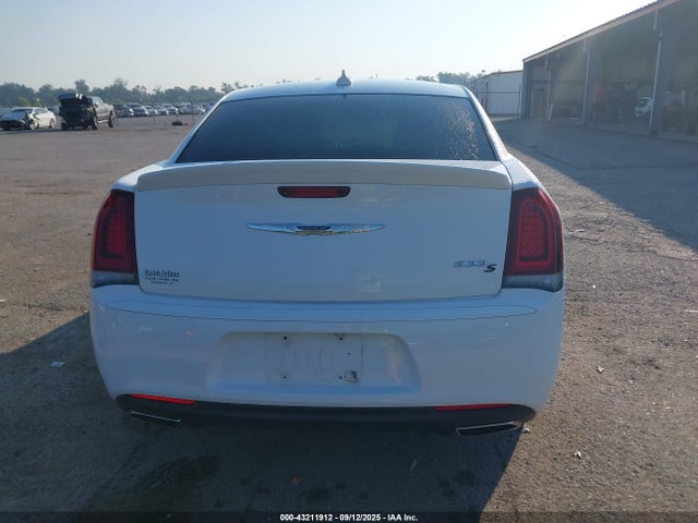 Chrysler 300 2019 2C3CCABGXKH746088 Image 16