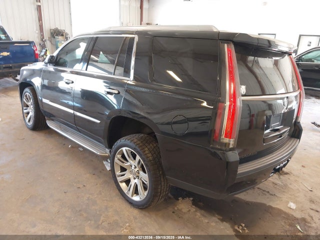 2015 CADILLAC ESCALADE 1GYS4BKJXFR170797 Photo 2