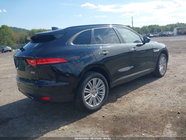 2017 JAGUAR F-PACE SADCJ2BV4HA884775 Photo 3