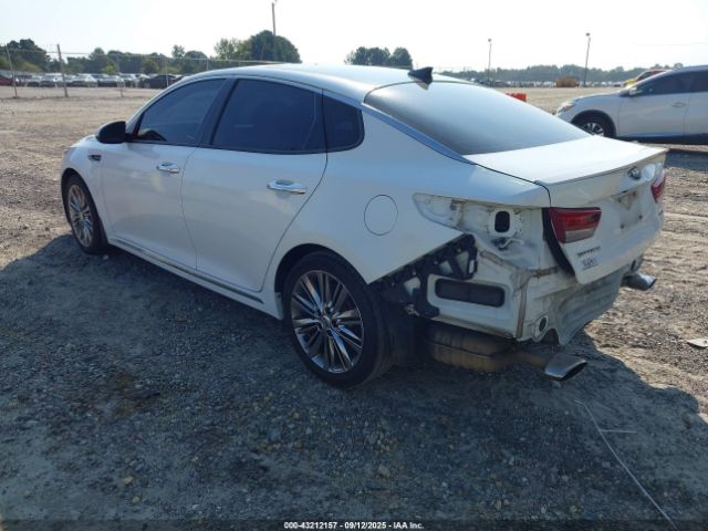 2018 KIA OPTIMA 5XXGV4L22JG205176 Photo 2