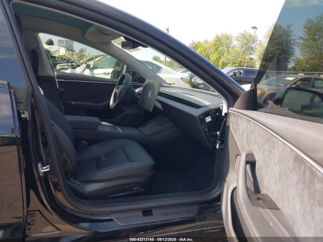 2025 TESLA MODEL 3 5YJ3E1EB5SF926431 Photo 4