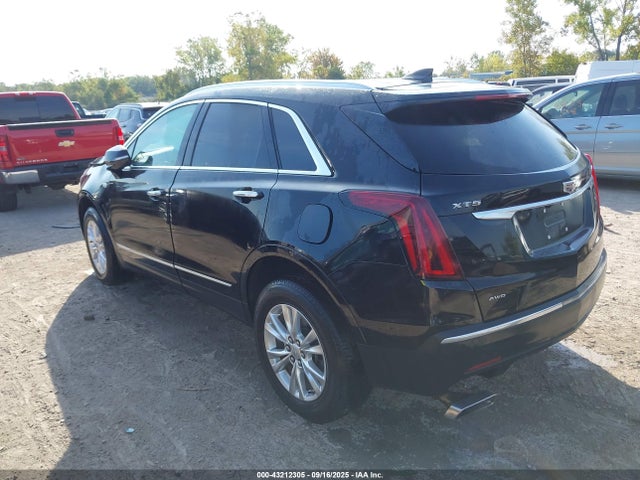2022 CADILLAC XT5 1GYKNBR4XNZ126651 Photo 2