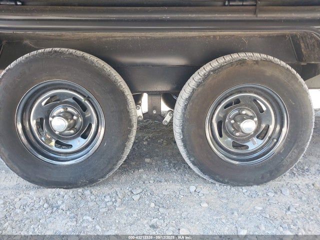 4X4TCKY25LK065113 Forest River Cherokee