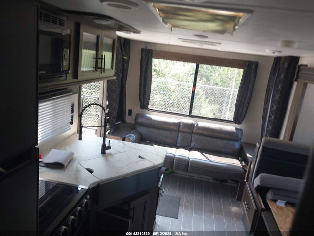 4X4TCKY25LK065113 Forest River Cherokee
