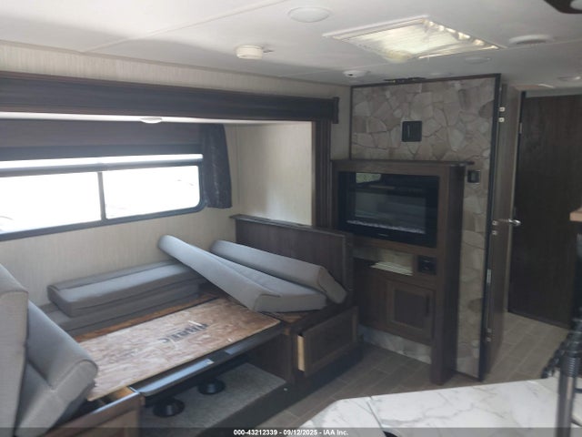 4X4TCKY25LK065113 Forest River Cherokee