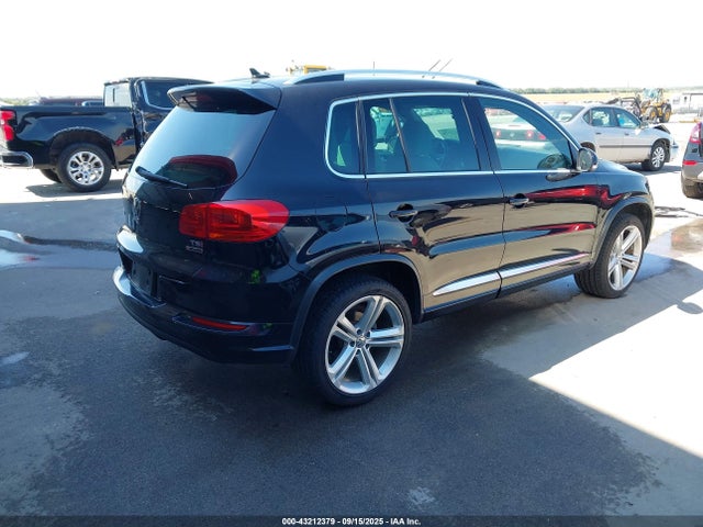 WVGBV7AX5GW016518 Volkswagen 2.0t