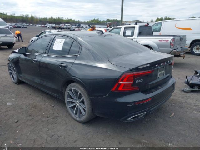 2022 VOLVO S60 7JRL12TZ2NG176080 Photo 2