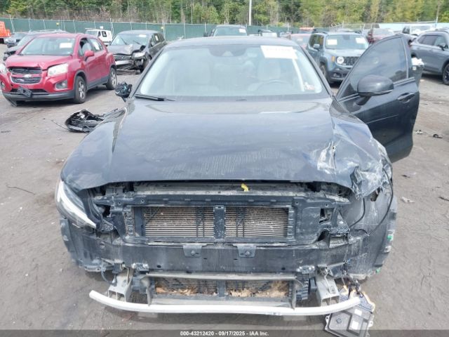 2022 VOLVO S60 7JRL12TZ2NG176080 Photo 5